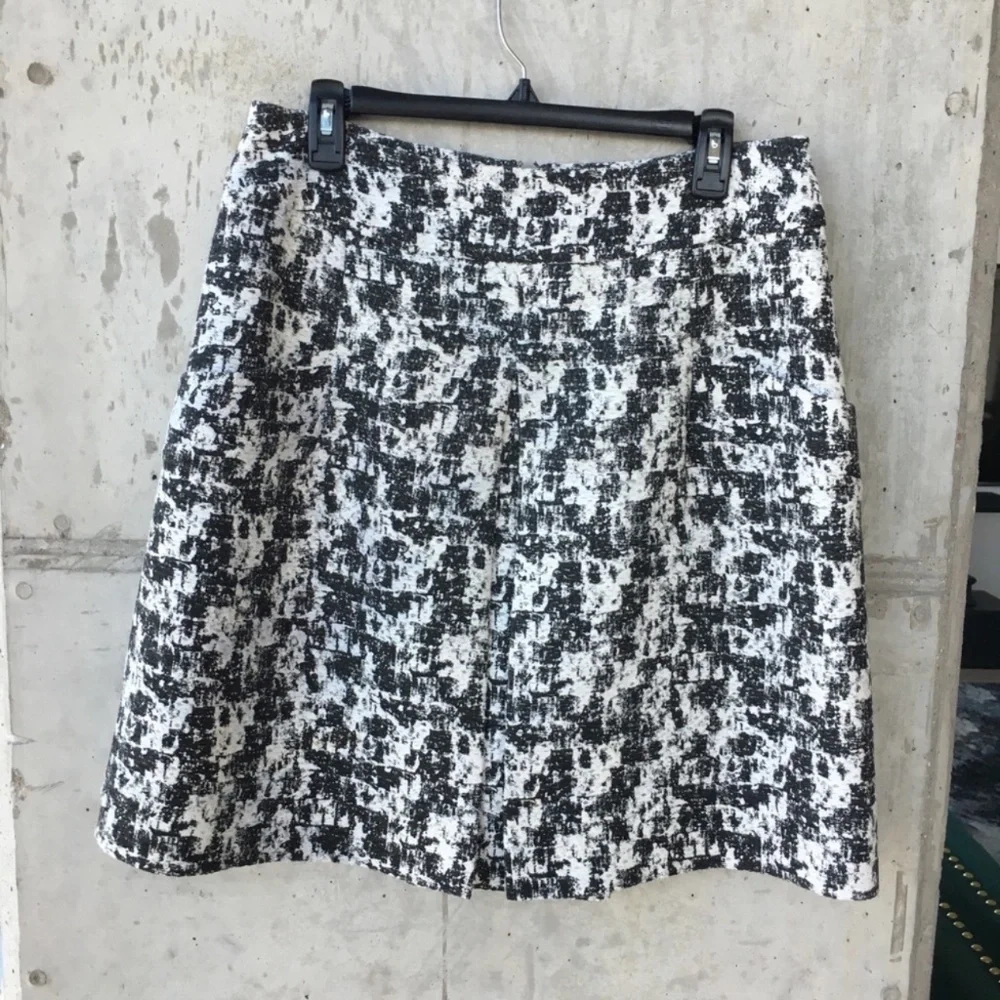 Oscar de la Renta Textured Skirt 10